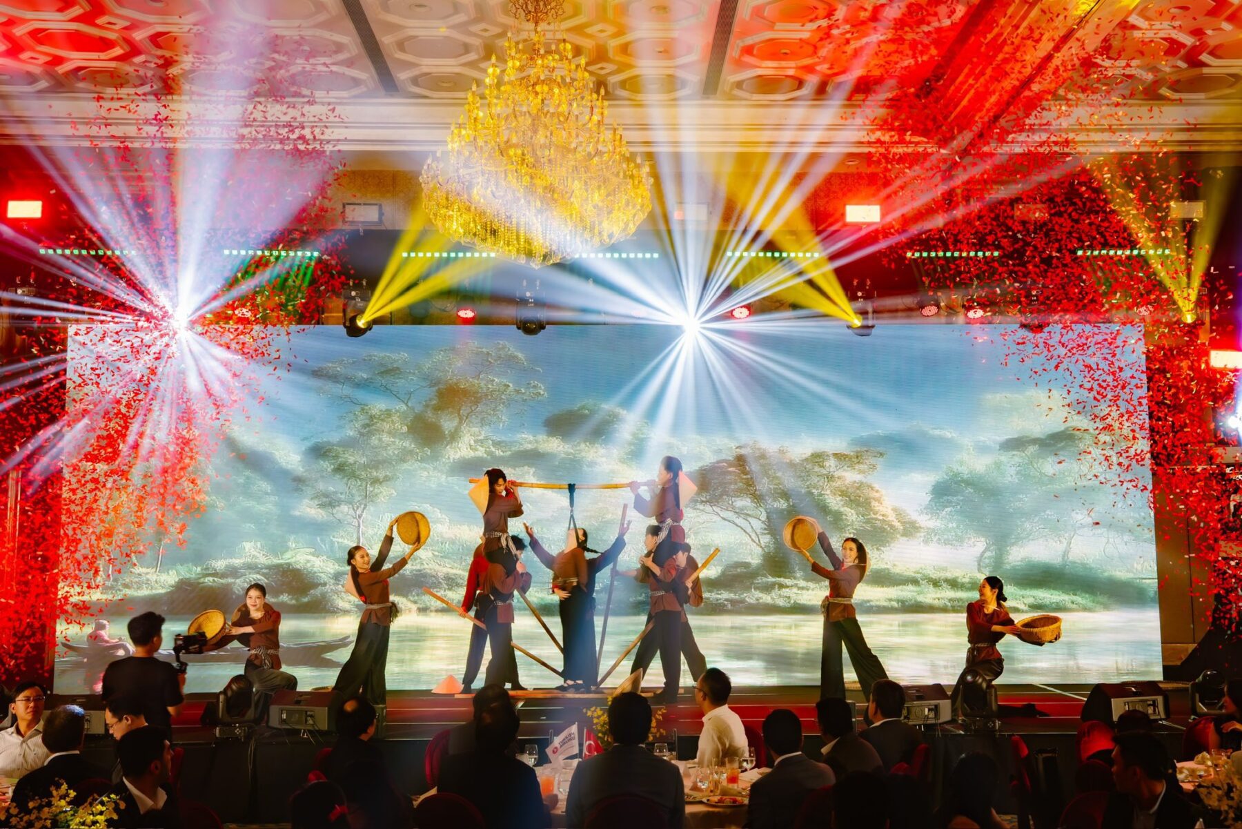 Sân khấu booth sự kiện Nha Trang