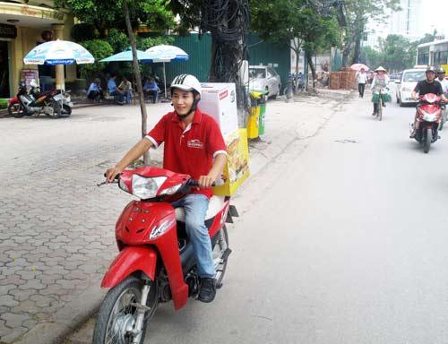 tuyen nhan vien giao hang da nang