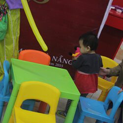 CHO THUÊ BÀN GHẾ TRẺ EM