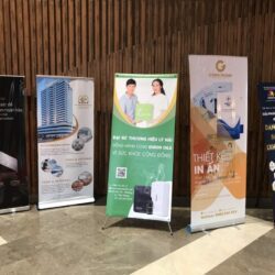 Bán Cho thuê Standee chân X tại Đà Nẵng