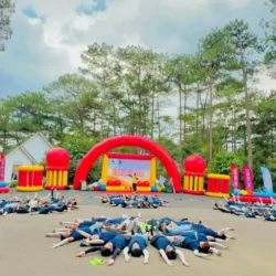 chup anh team building da lat lang cu lan