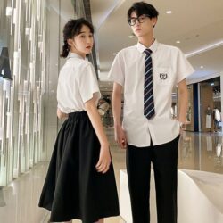 Chụp ảnh kỷ yếu