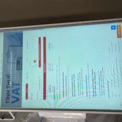 cho thue man hinh cam ung chan quy da nang gia re