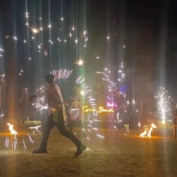 DỊCH VỤ MÚA LỬA ĐÀ NẴNG FIRE DANCER BIỂU DIỄN ĐỈNH CAO 2026