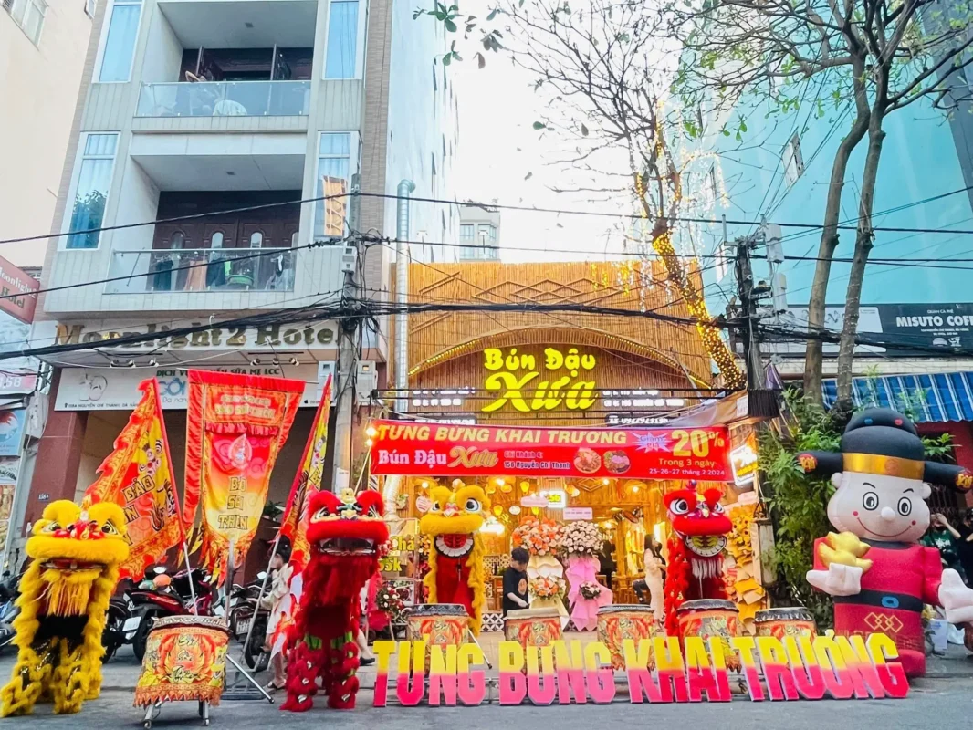 TỔ CHỨC KHAI TRƯƠNG CẦN GÌ