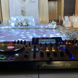 CHO THUÊ BÀN DJ ĐÀ NẴNG