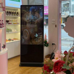 CHO THUÊ STANDEE ĐIỆN TỬ TẠI HUẾ