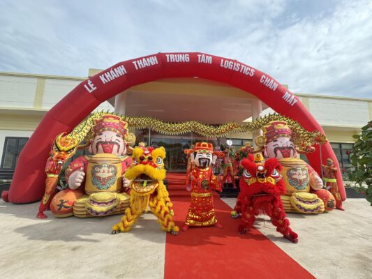 mua lan khai truong da nang dep