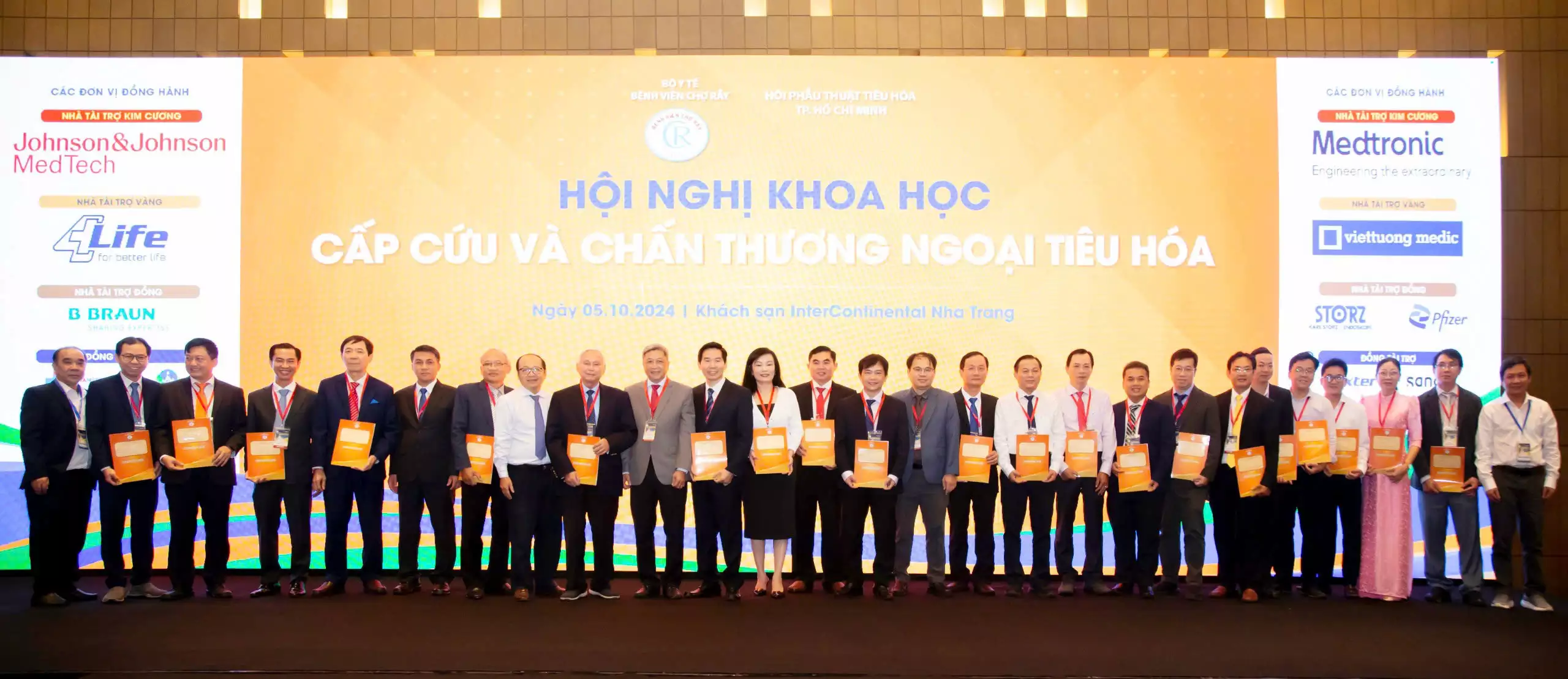 chup anh hoi nghi khoa hoc tai da nang