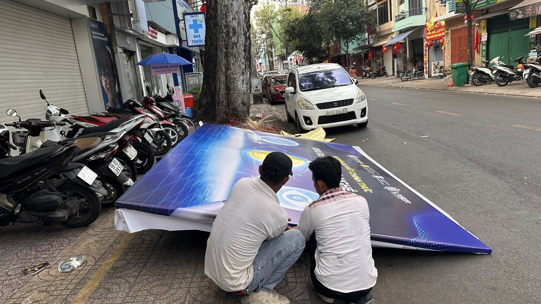 In bạt thi công backdrop Đà Nẵng