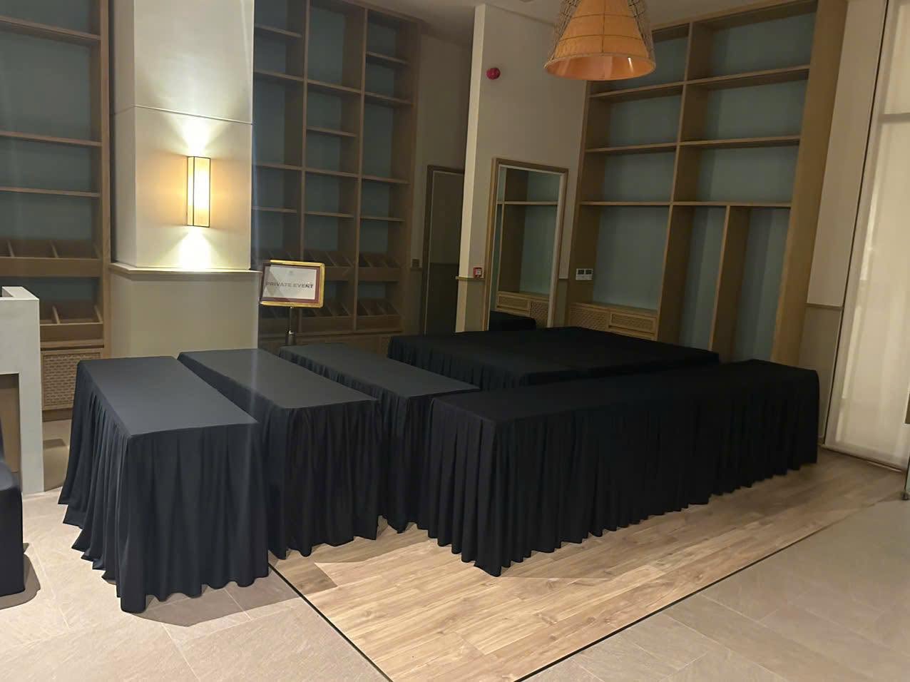 Cho thuê bộ bàn ghế phủ đen full VIP Đà Nẵng cho gala dinner, tất niên