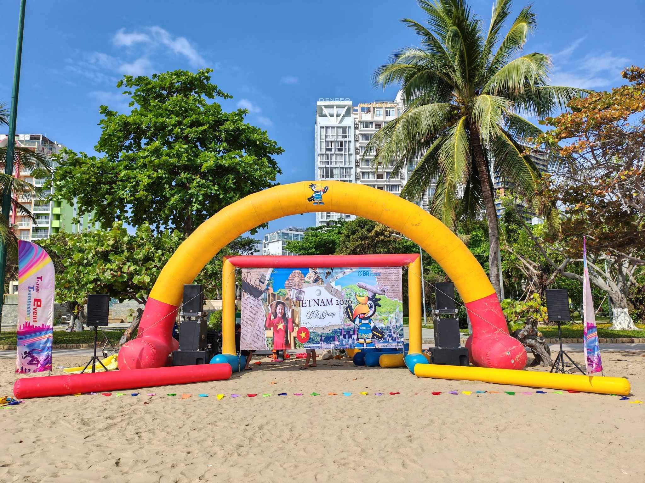 Cho thuê thiết bị âm thanh ánh sáng Nha Trang Team Building Gala Dinner